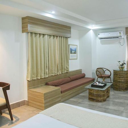 Hotel Lake Shilloi Dimāpur Buitenkant foto