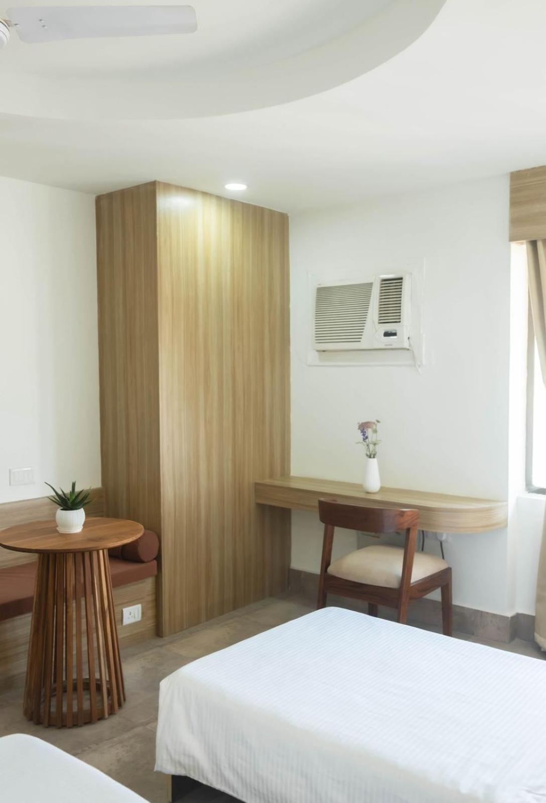 Hotel Lake Shilloi Dimāpur Buitenkant foto