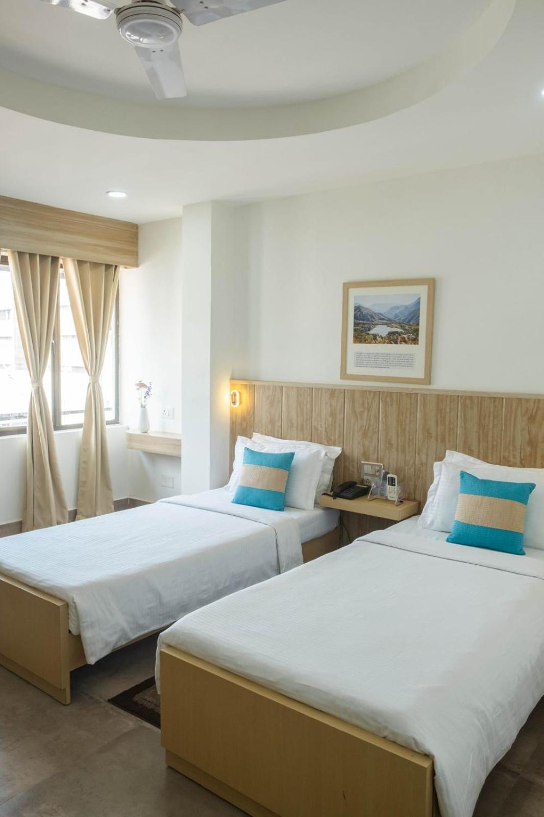 Hotel Lake Shilloi Dimāpur Buitenkant foto